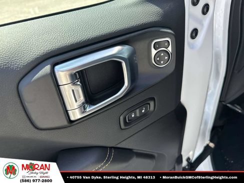 Used 2026 Jeep Wrangler Unlimited Sahara AWD/4WD image 19