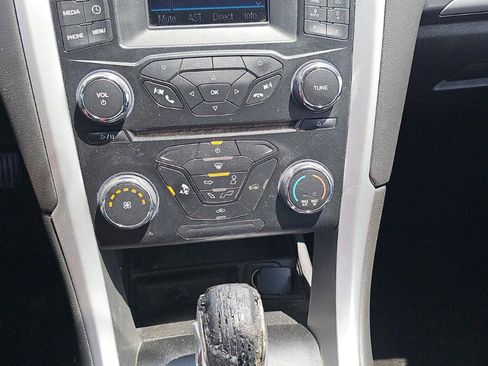 Used 2013 Ford Fusion SE FWD image 11