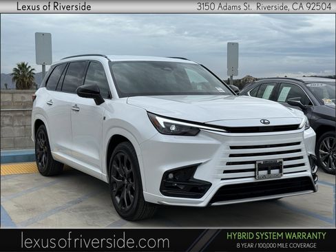 New 2026 Lexus TX 500h AWD image 1