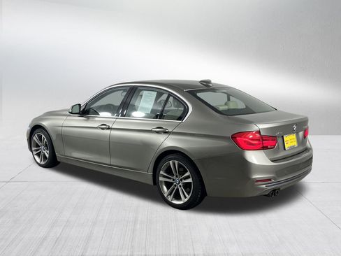 Used 2018 BMW 330i xDrive Sedan w/ Premium Package image 5