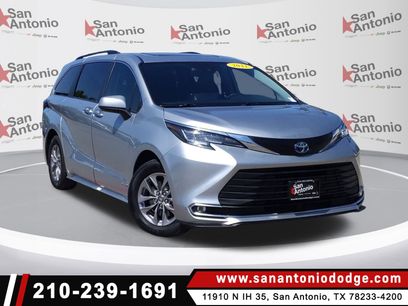 Used 2021 Toyota Sienna XLE
