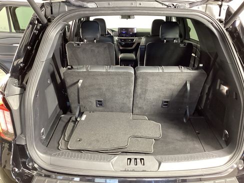 Used 2025 Ford Explorer ST-Line AWD/4WD image 34
