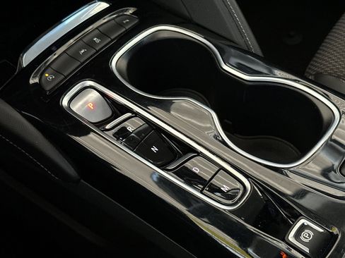 Used 2023 Buick Envision Preferred image 19