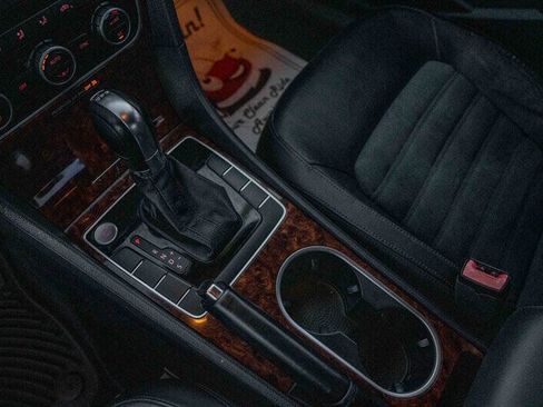 Used 2013 Volkswagen Passat TDI SEL Premium image 14