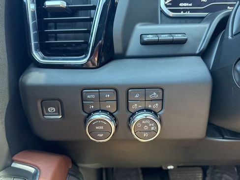 Used 2024 GMC Sierra 1500 Denali Ultimate AWD/4WD image 19