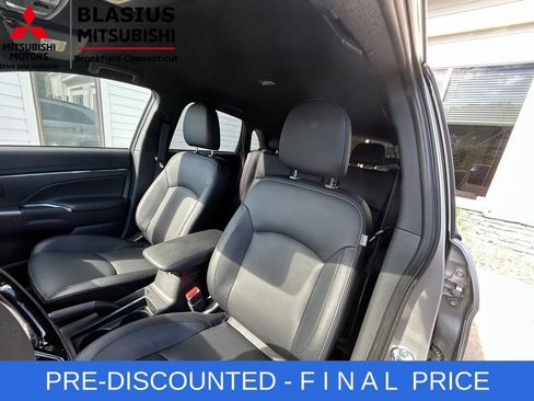 Used 2025 Mitsubishi Outlander Sport SEL AWD/4WD image 18
