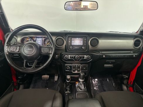 Used 2019 Jeep Wrangler Unlimited Sport S image 12