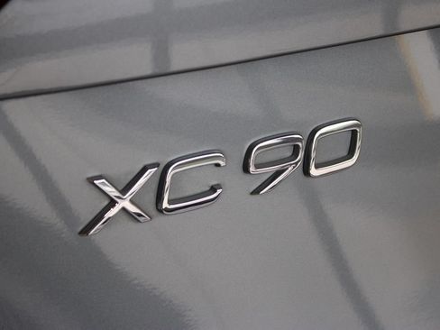 Used 2020 Volvo XC90 T6 Momentum w/ Protection Package Premier AWD/4WD image 35