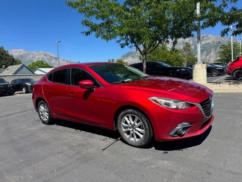 Used 2016 MAZDA MAZDA3 i Grand Touring FWD image 3