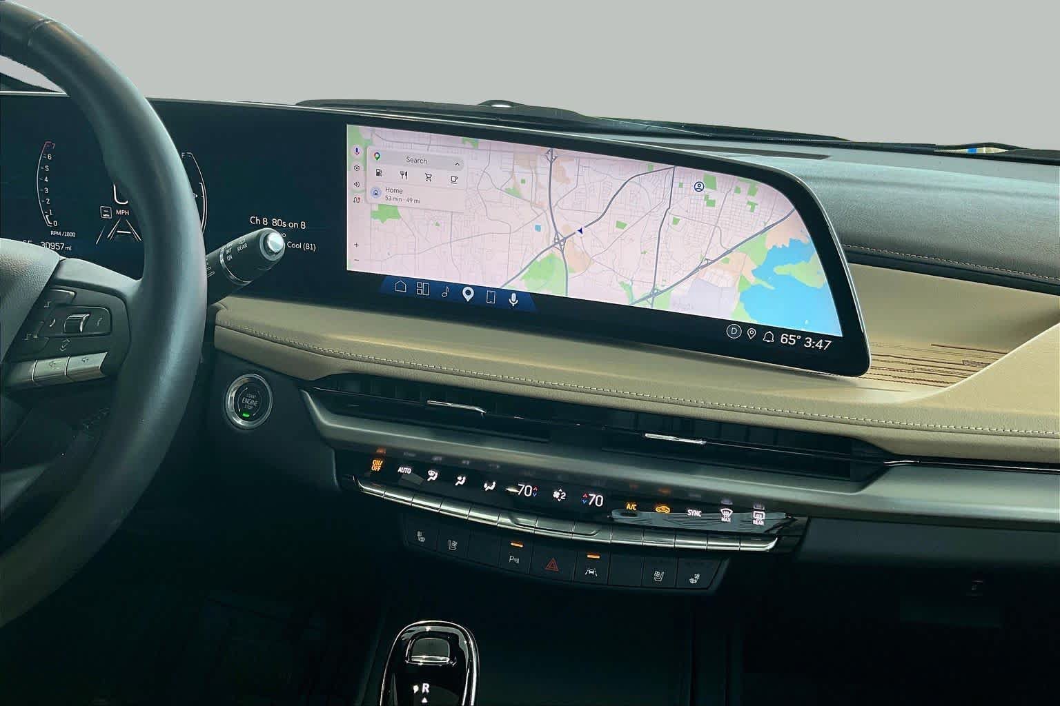 Used 2024 Cadillac XT4 Premium Luxury FWD image 6