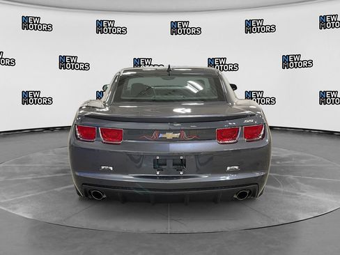 Used 2010 Chevrolet Camaro SS RWD image 4