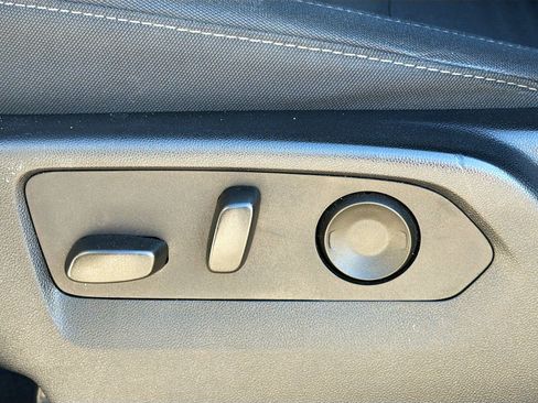 Used 2024 Chevrolet Silverado 2500 Custom w/ Custom Value Package image 26