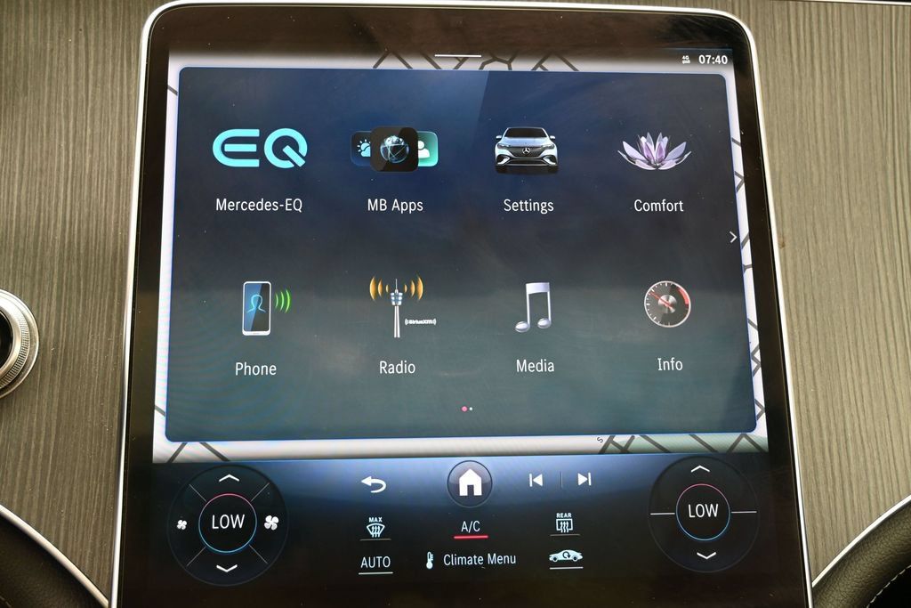 Used 2023 Mercedes-Benz EQE 350+ SUV image 29