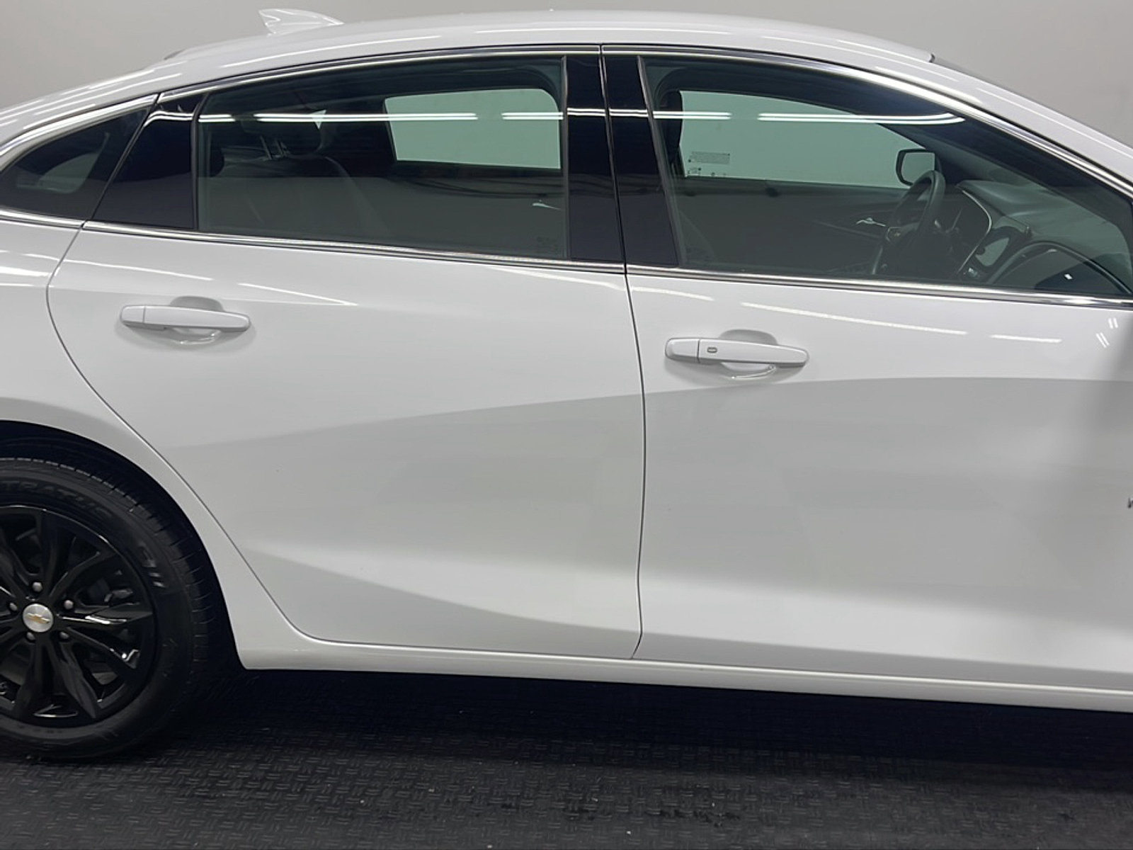 Used 2024 Chevrolet Malibu LT FWD image 19