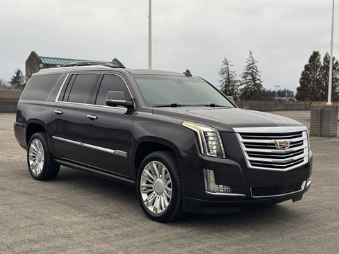 Used 2016 Cadillac Escalade ESV Platinum image 7