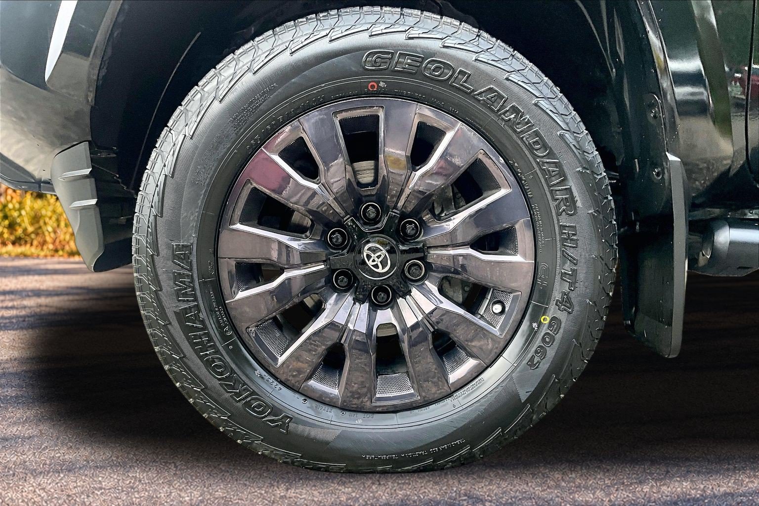Used 2021 Toyota Tacoma Limited w/ Nightshade Package AWD/4WD image 10