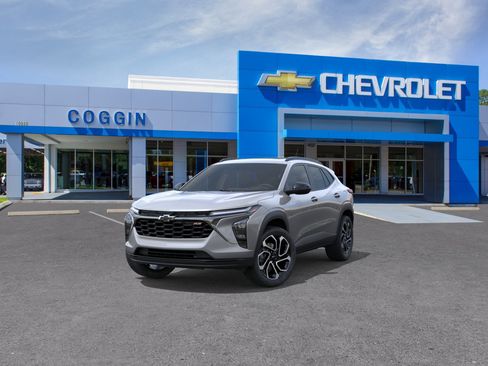 New 2026 Chevrolet Trax RS w/ Sunroof Package FWD image 8