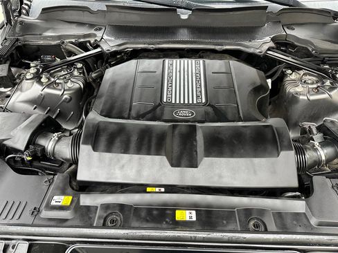 Used 2018 Land Rover Range Rover Sport HSE image 28