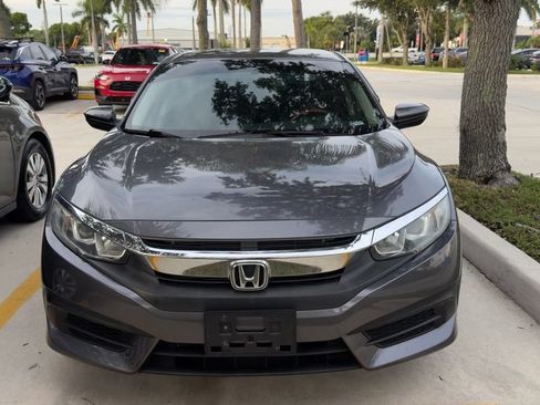 Used 2018 Honda Civic LX image 3