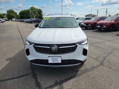 Used 2022 Buick Envision Essence w/ Technology Package II AWD/4WD image 2
