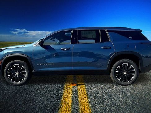 New 2026 Chevrolet Traverse LT w/ Sun and Wheel Package image 20