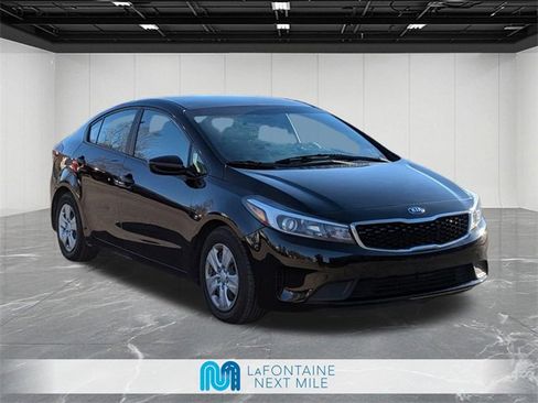 Used 2017 Kia Forte LX image 8