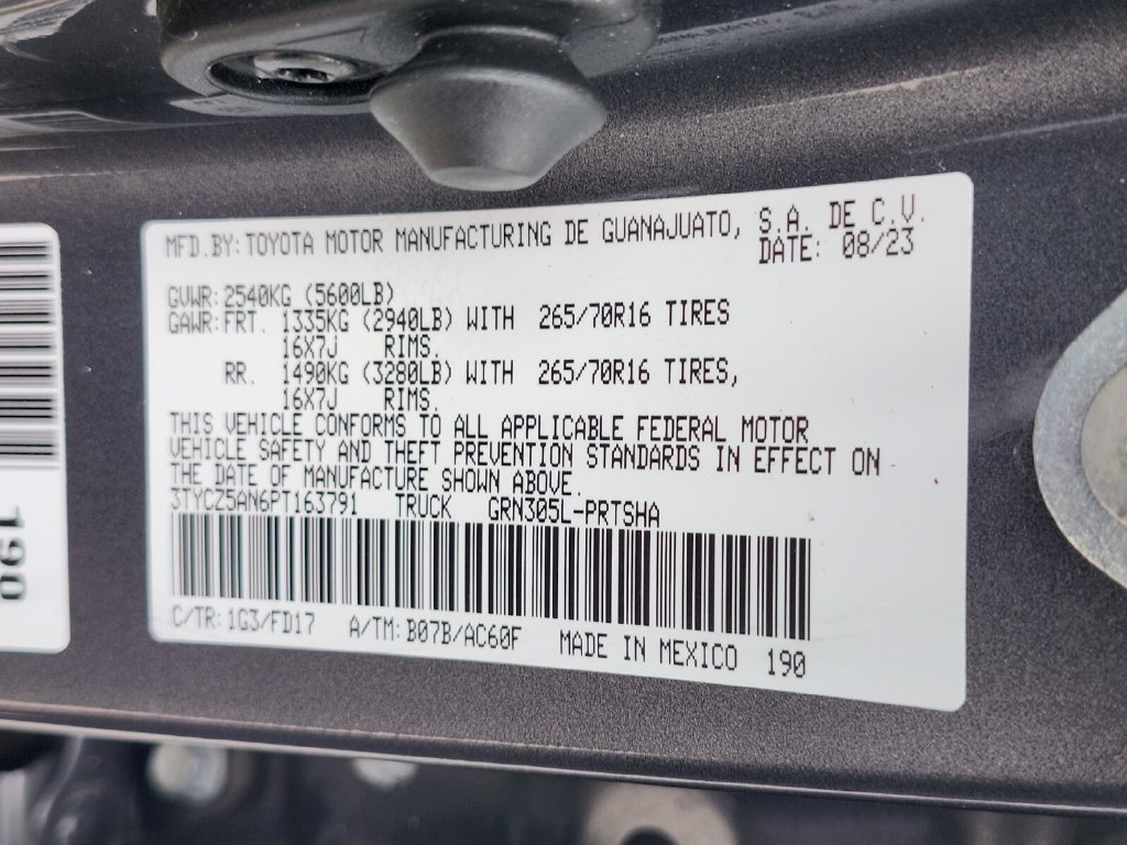 Used 2023 Toyota Tacoma TRD Off-Road AWD/4WD image 32