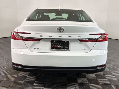 Used 2025 Toyota Camry LE image 7
