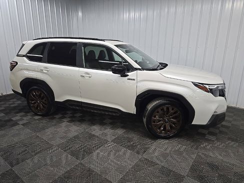 Used 2025 Subaru Forester Sport image 1