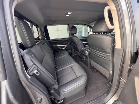 Used 2017 Nissan Titan PRO-4X image 15