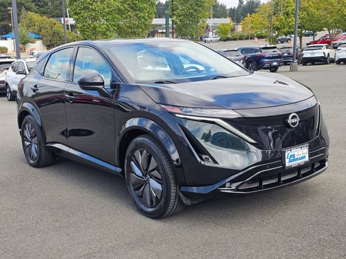 Used 2024 Nissan Ariya AWD image 3