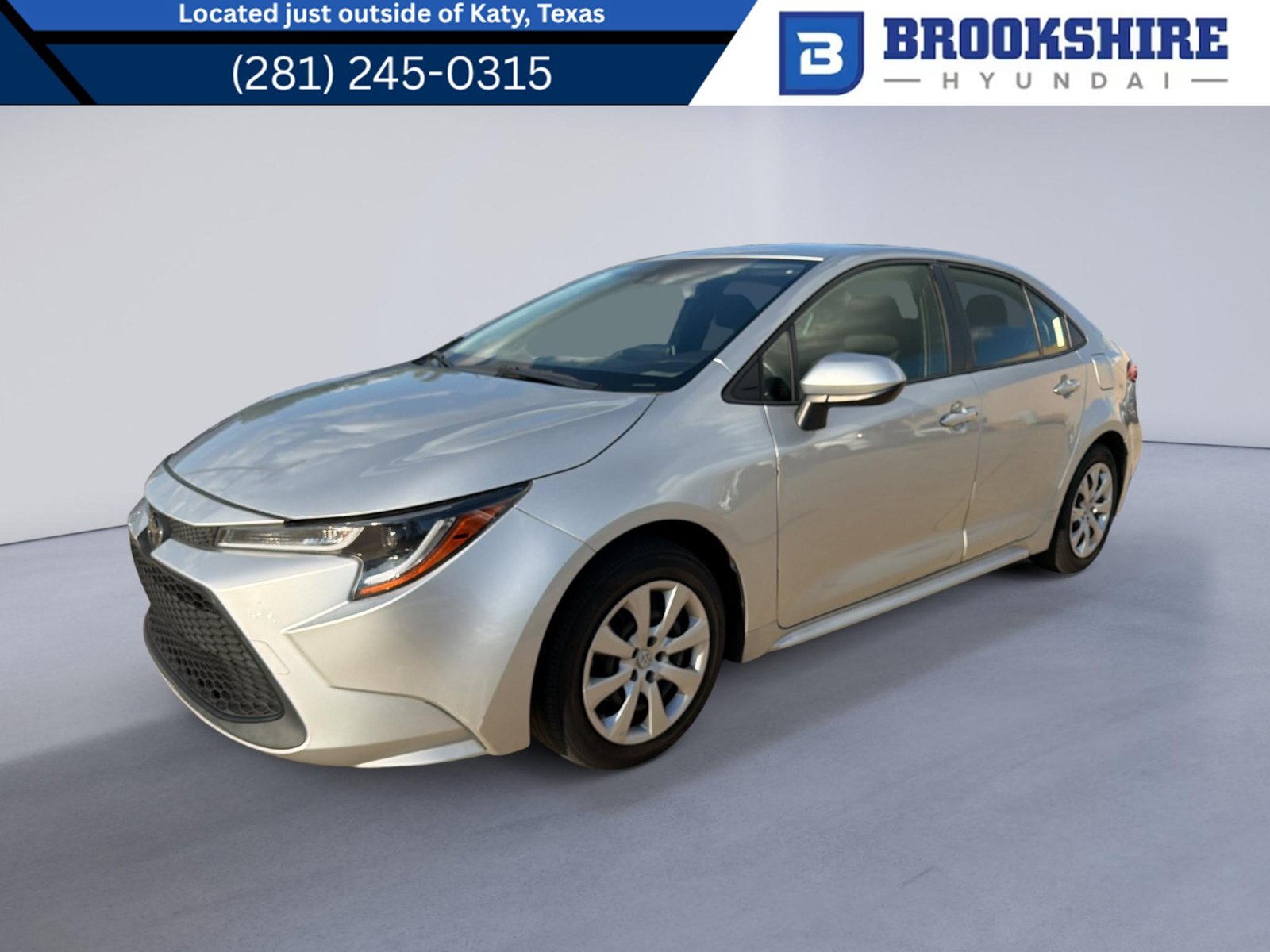 Used 2020 Toyota Corolla LE FWD image 1