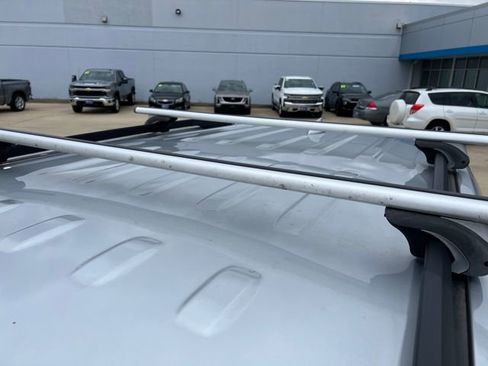 Used 2022 Chevrolet Traverse LT image 23