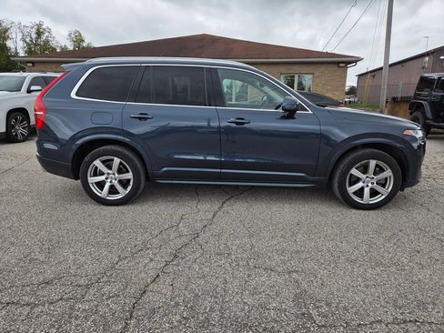 Used 2020 Volvo XC90 T6 Momentum AWD/4WD image 4