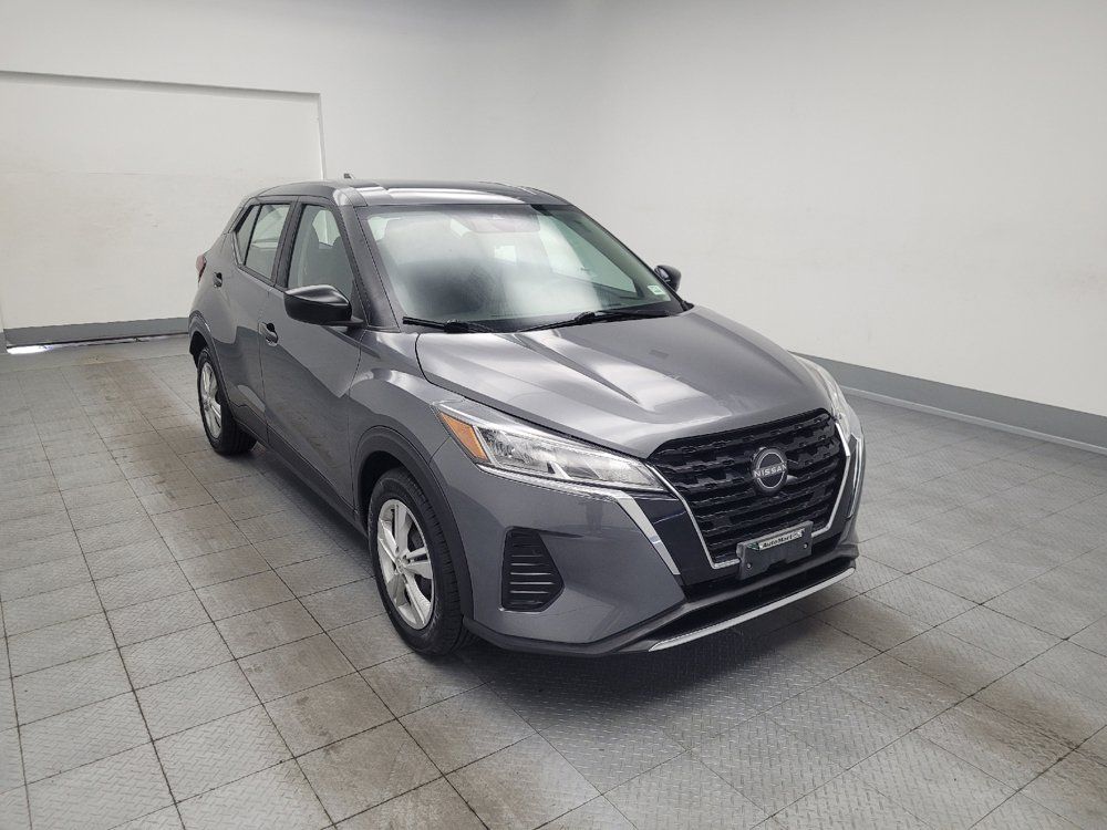 Used 2023 Nissan Kicks S FWD image 13