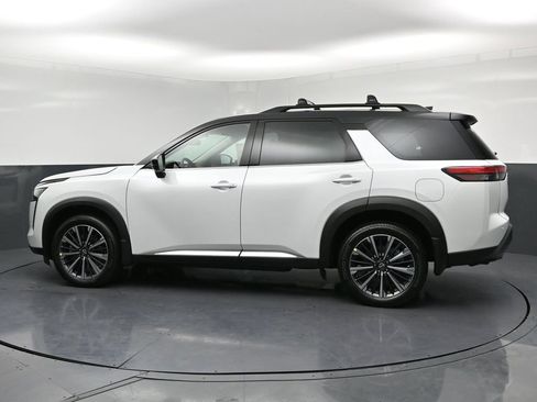 New 2026 Nissan Pathfinder Platinum w/ Lighting Package AWD/4WD image 31