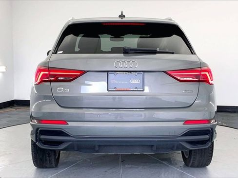 Certified 2023 Audi Q3 2.0T Premium w/ Convenience Package image 4
