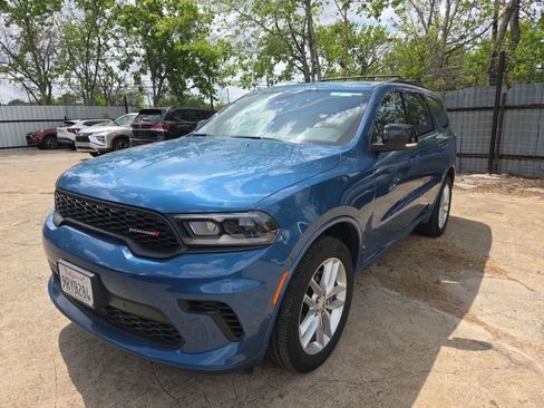 Used 2025 Dodge Durango GT image 1