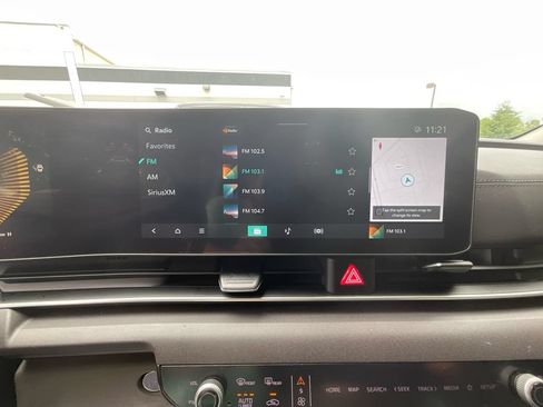 Certified 2025 Kia Carnival EX FWD image 17