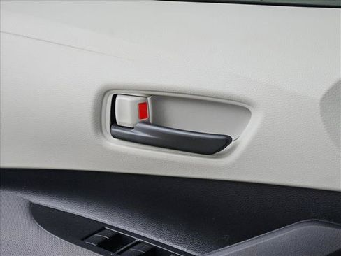 Certified 2022 Toyota Corolla LE FWD image 7