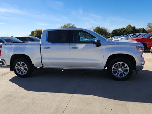 Certified 2025 Chevrolet Silverado 1500 LTZ w/ LTZ Convenience Package II image 4