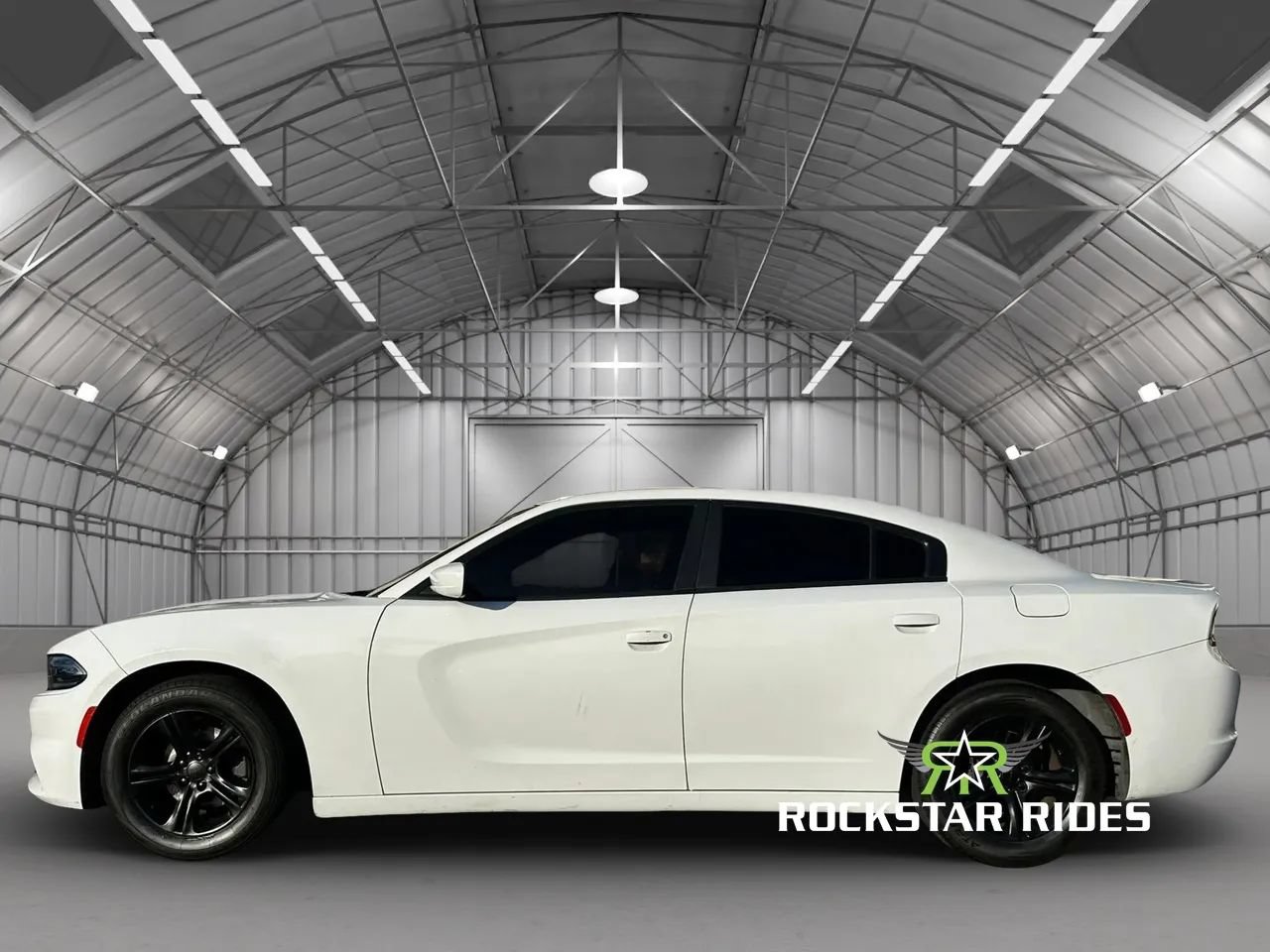 Used 2020 Dodge Charger SXT RWD image 5