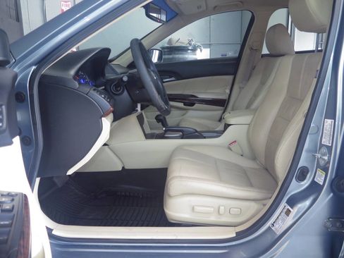 Used 2010 Honda Crosstour EX-L image 10