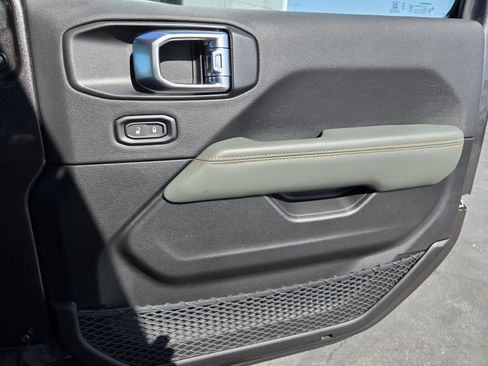 New 2026 Jeep Gladiator Mojave image 37