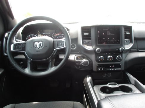 Used 2024 RAM 1500 Big Horn AWD/4WD image 10