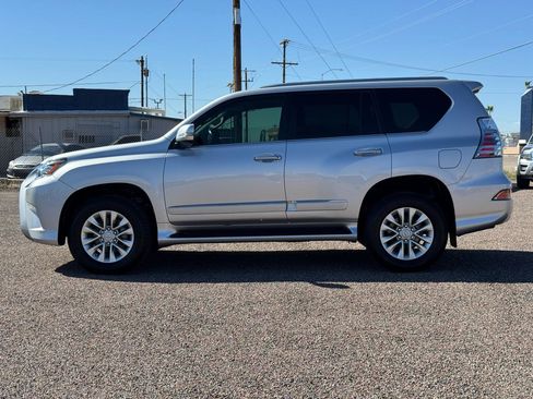 Used 2016 Lexus GX 460 w/ Premium Package image 3