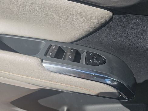 New 2026 Chevrolet Traverse LT FWD image 30
