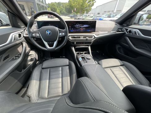 Used 2024 BMW i4 eDrive35 w/ Premium Package RWD image 2