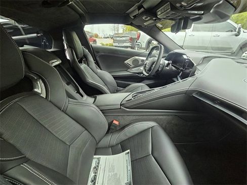 Used 2025 Chevrolet Corvette Stingray Premium Cpe w/ Z51 Performance Package image 9