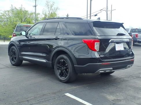 Used 2024 Ford Explorer XLT w/ Equipment Group 202A AWD/4WD image 4